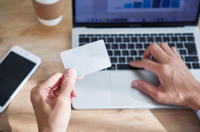 ECサイトでのクレジットカード決済
